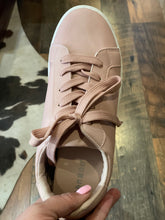 Load image into Gallery viewer, Pink sneakers
