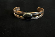 Load image into Gallery viewer, Copper and Onyx Bracelet
