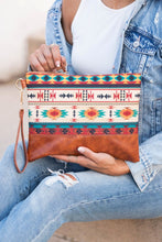 Load image into Gallery viewer, Boho Print Clutch - 2 Colors available
