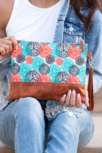 Load image into Gallery viewer, Boho Print Clutch - 2 Colors available
